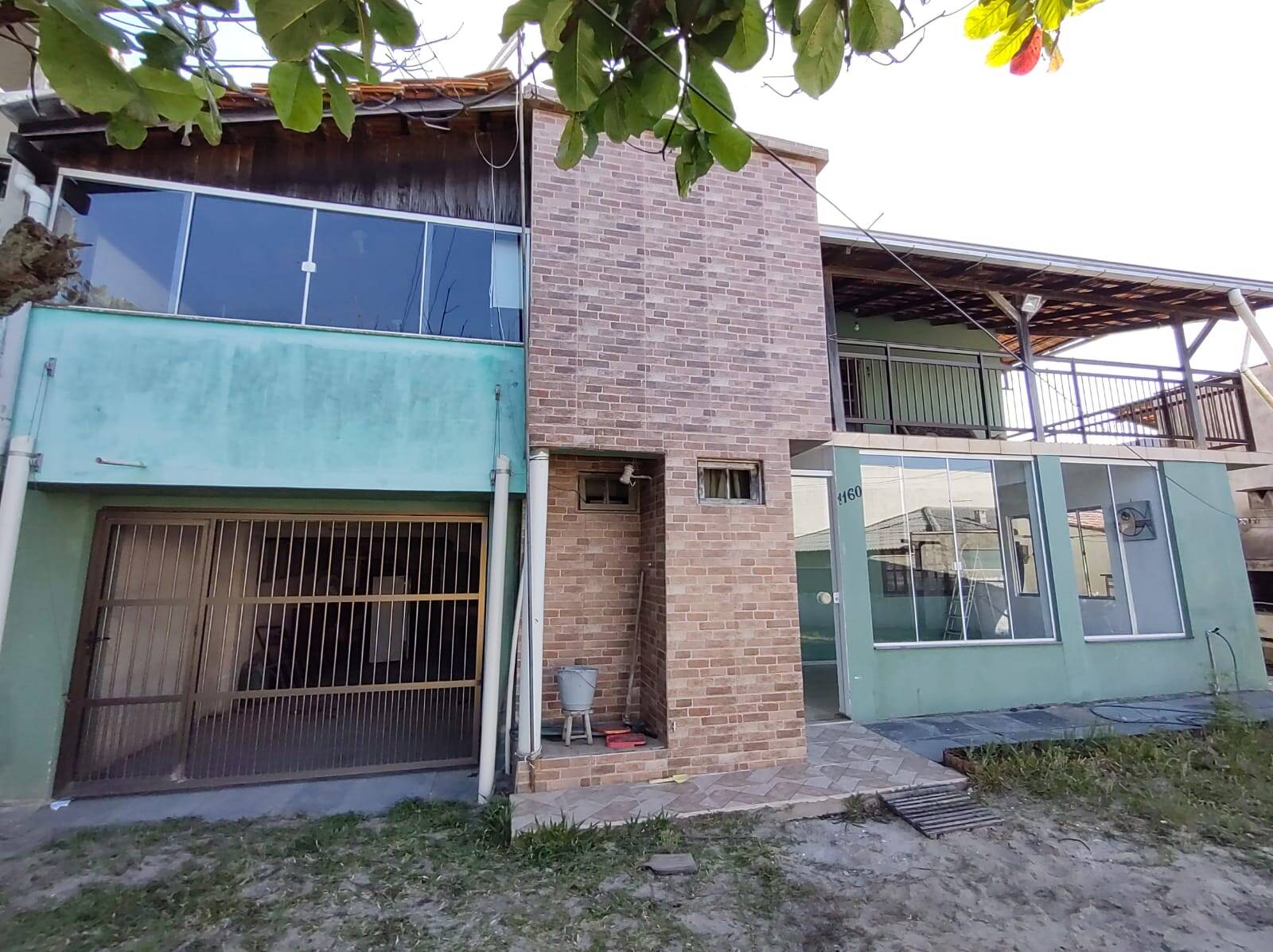 Casa, 5 quartos, 198 m² - Foto 1