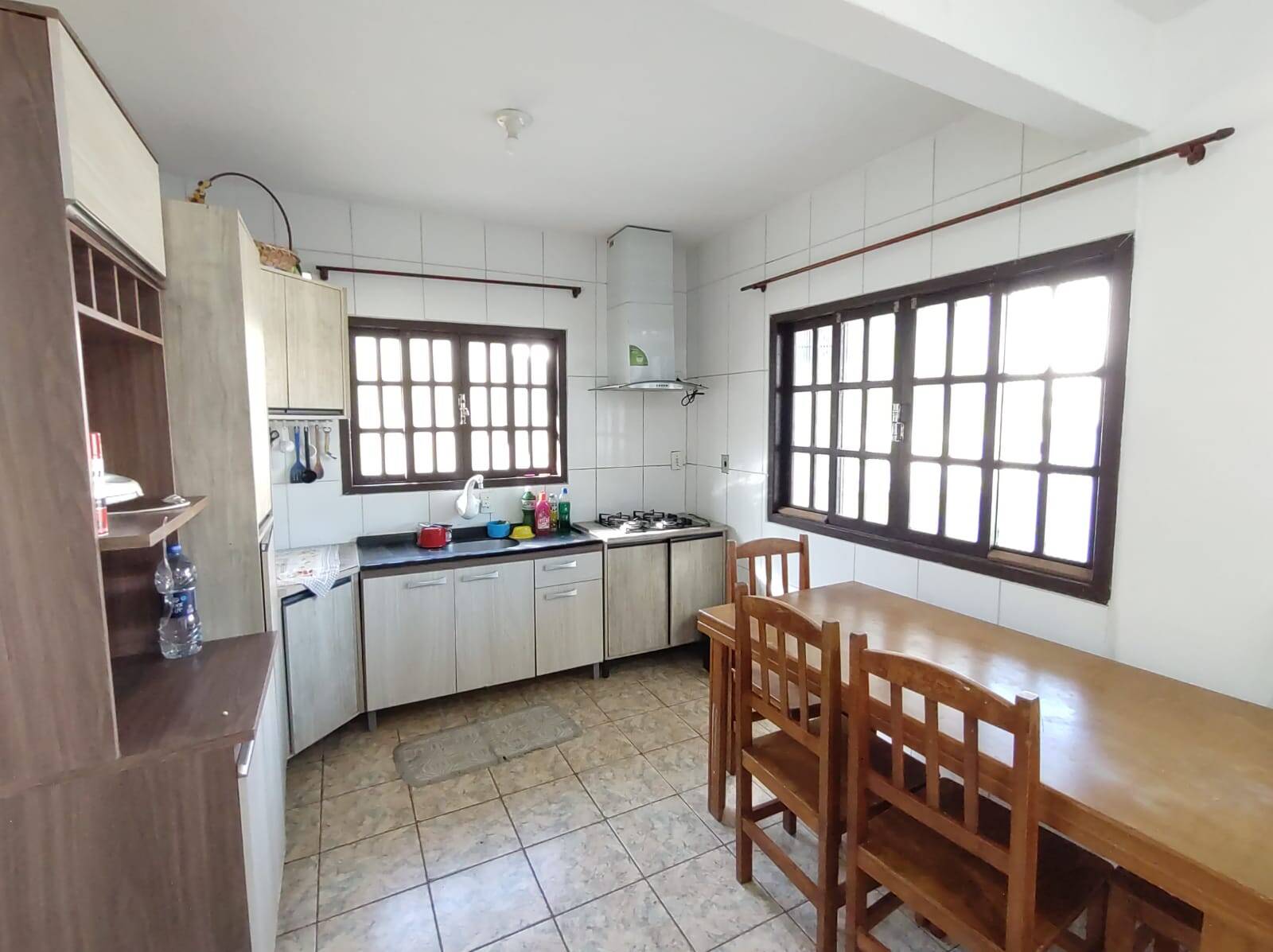 Casa, 5 quartos, 198 m² - Foto 3