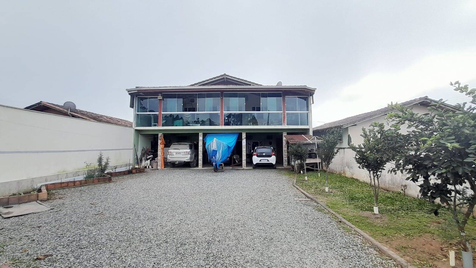 Casa, 4 quartos, 190 m² - Foto 1
