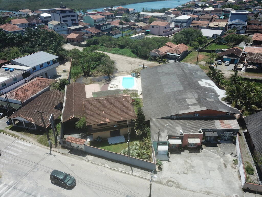 Sobrado, 3 quartos, 282 m² - Foto 2