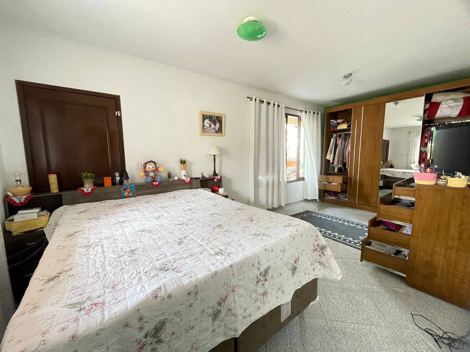 Casa, 4 quartos, 228 m² - Foto 13