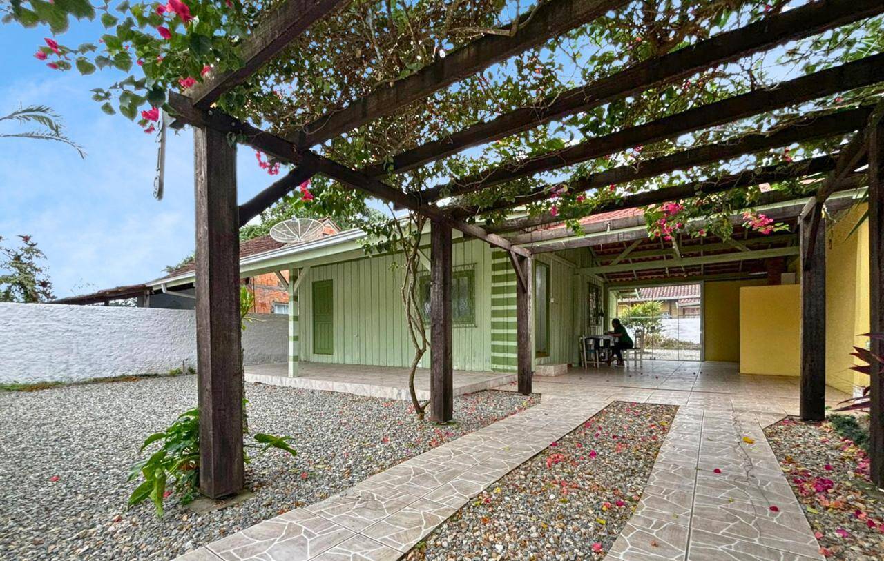 Casa, 2 quartos, 63 m² - Foto 1