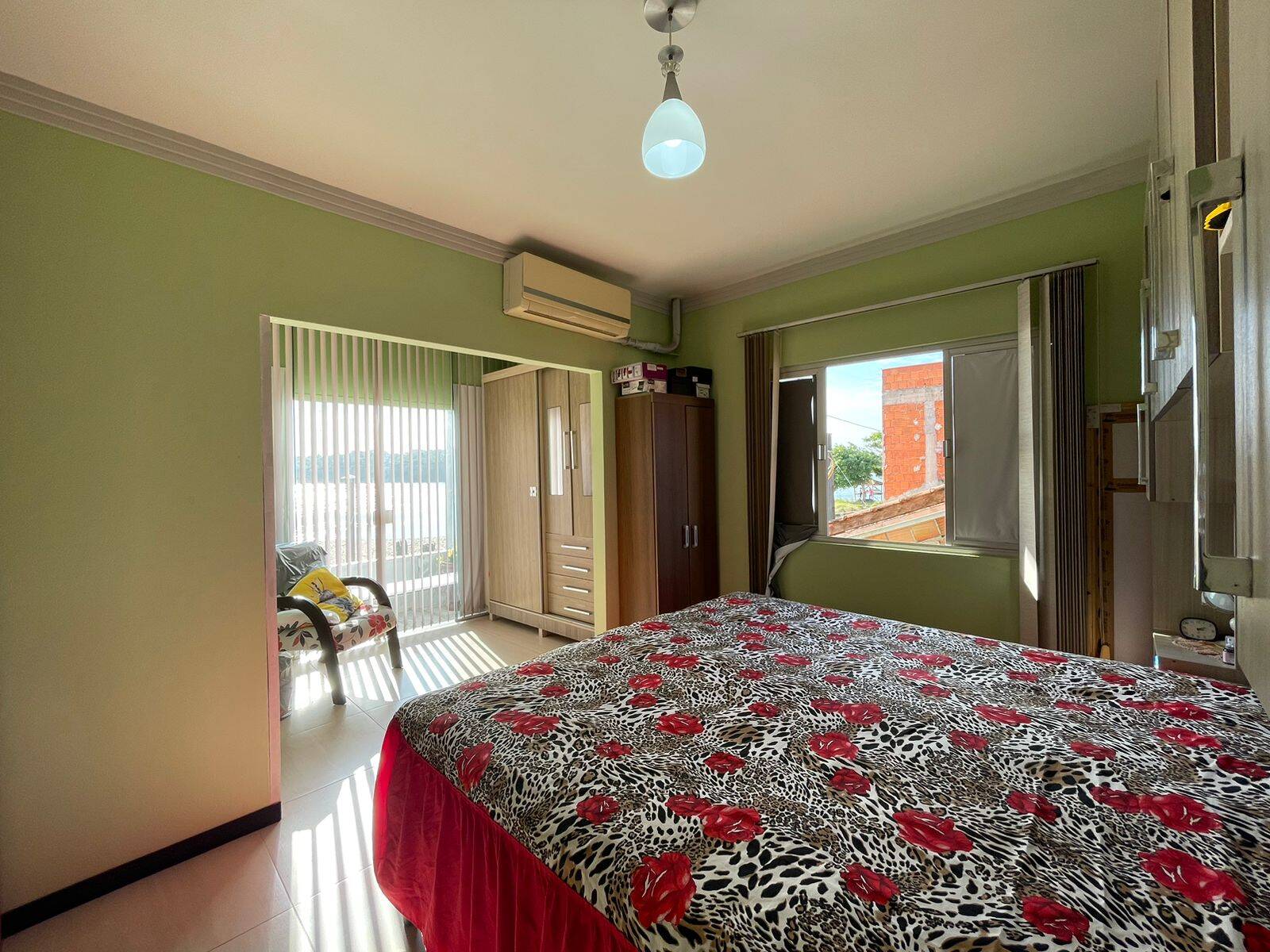 Casa, 5 quartos, 200 m² - Foto 13