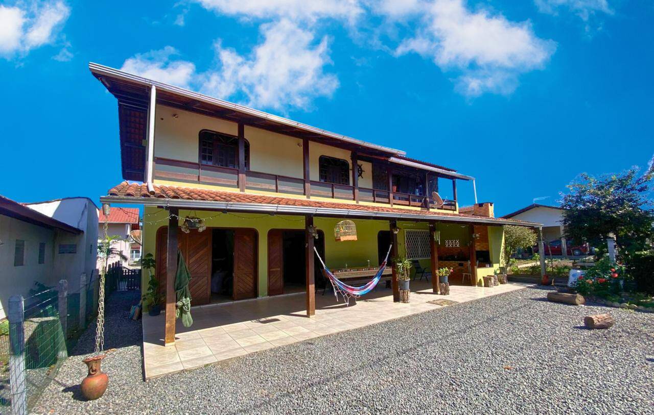 Casa, 4 quartos, 360 m² - Foto 1