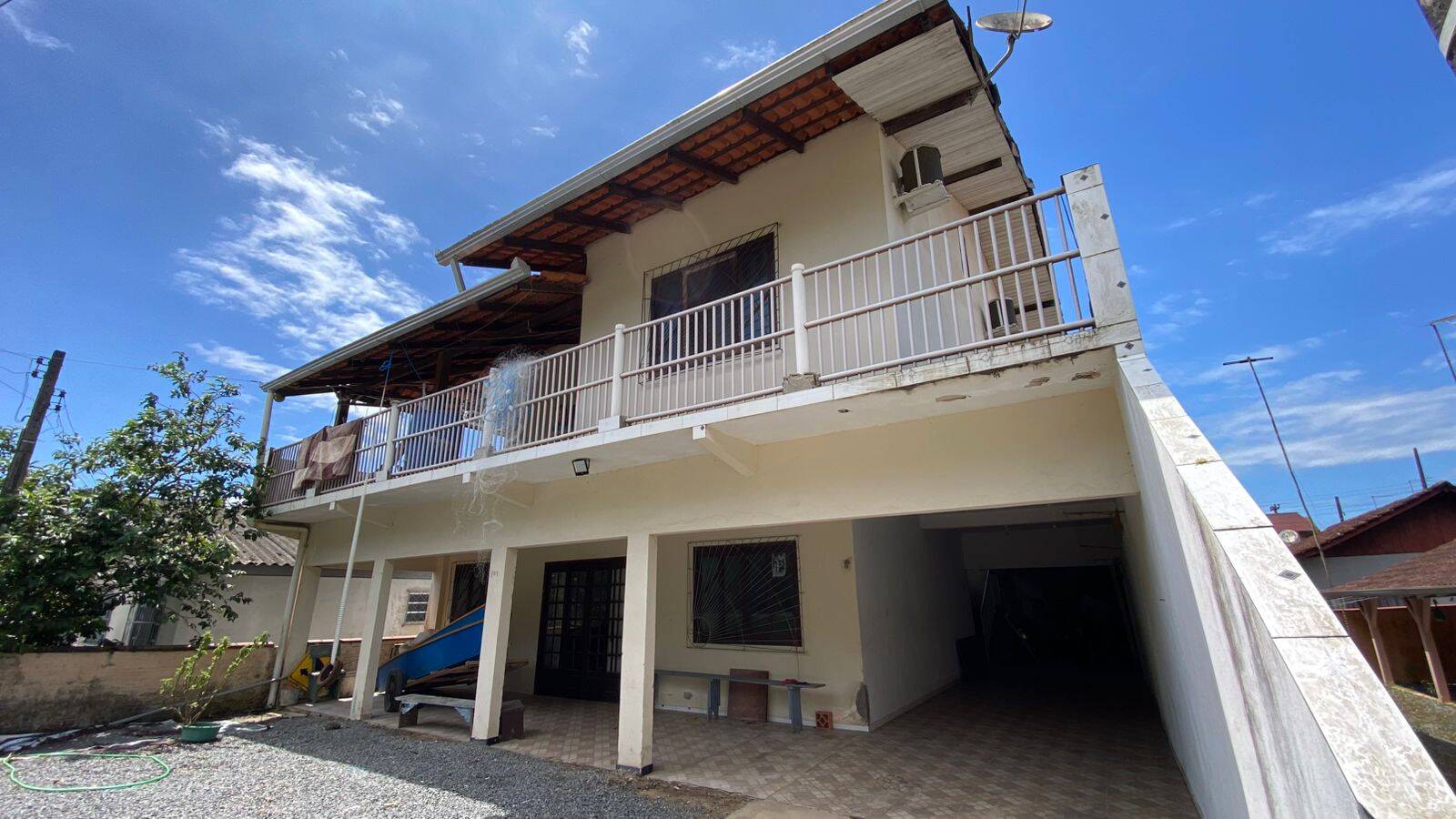 Sobrado, 6 quartos, 200 m² - Foto 1