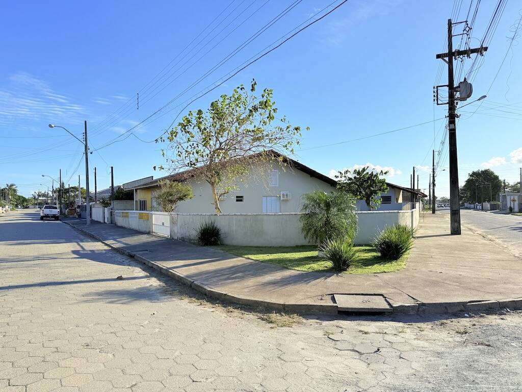 Casa, 3 quartos, 226 m² - Foto 1