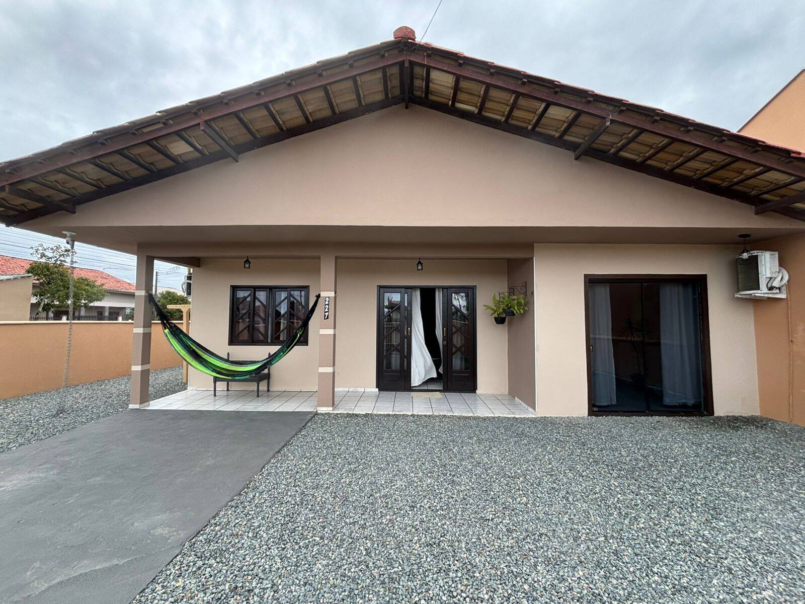 Casa, 5 quartos, 188 m² - Foto 2