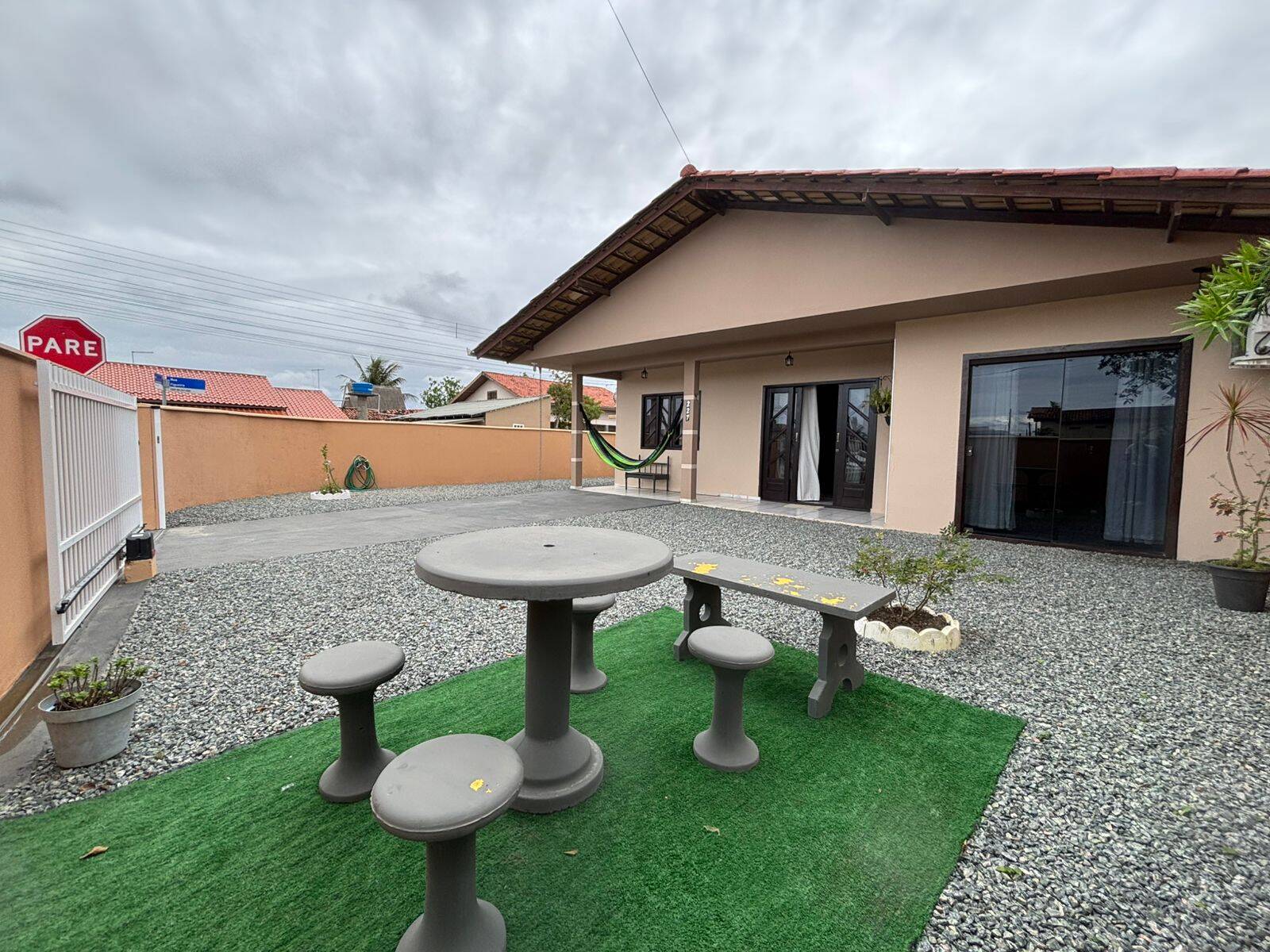 Casa, 5 quartos, 188 m² - Foto 1
