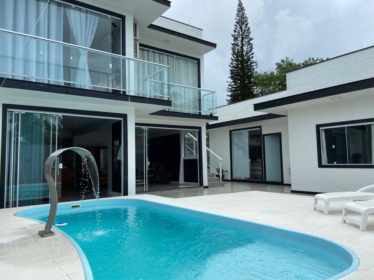 Casa, 4 quartos, 405 m² - Foto 1