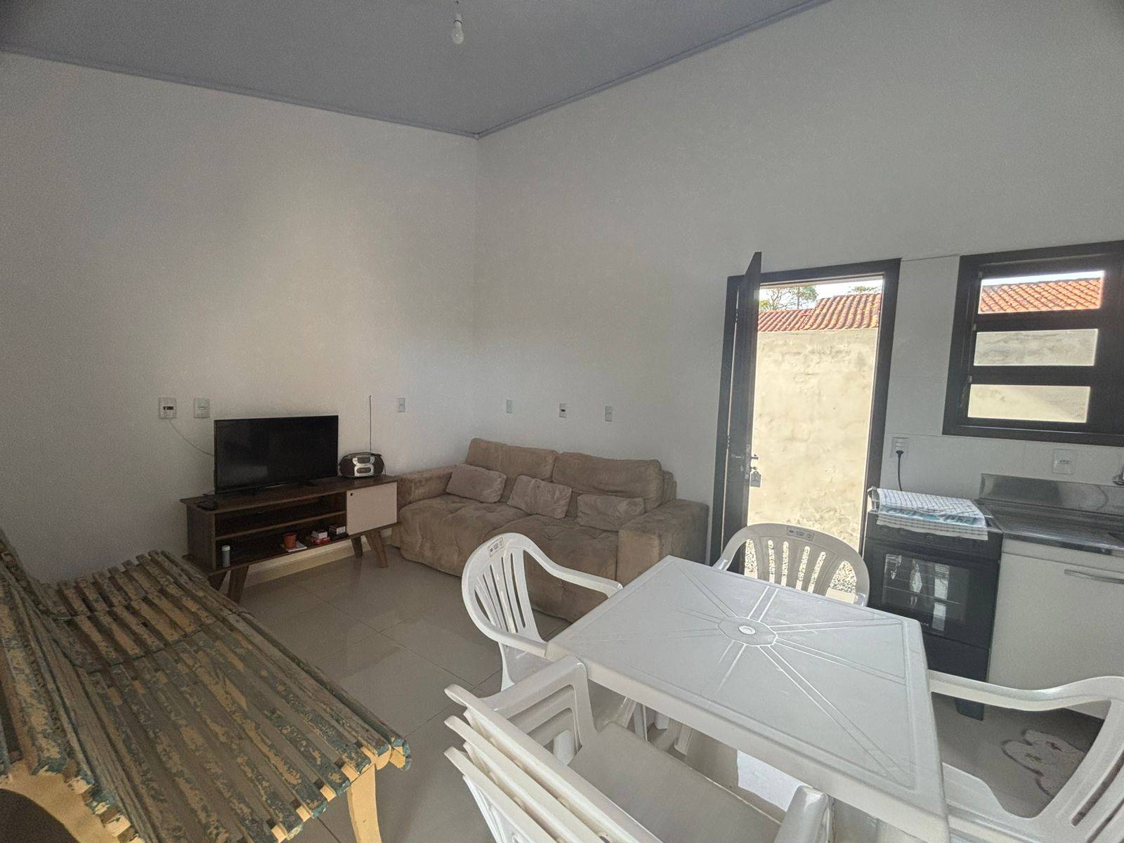 Casa, 1 quarto, 325 m² - Foto 3