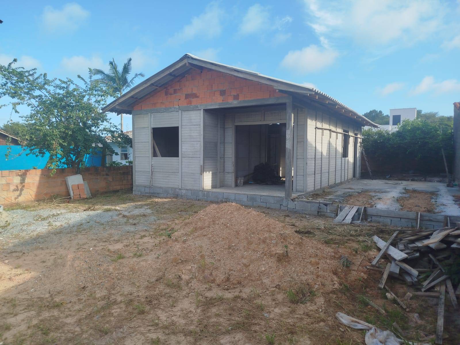 Casa, 2 quartos, 53 m² - Foto 1
