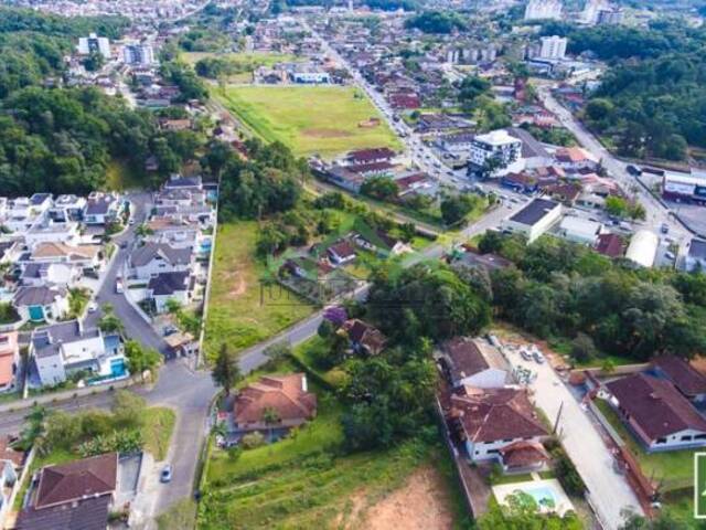 Terreno para Venda em Joinville - 4