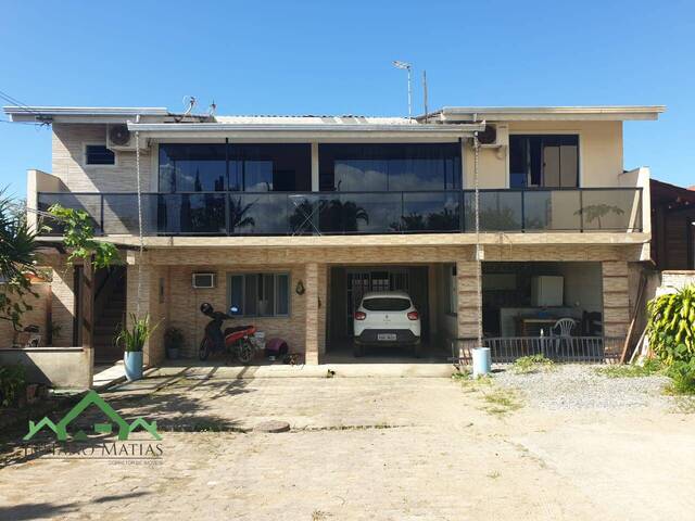 Casa para Venda em Balneário Barra do Sul - 2