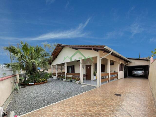 Casa para Venda em Balneário Barra do Sul - 2