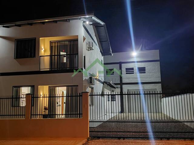 Casa para Venda em Balneário Barra do Sul - 2