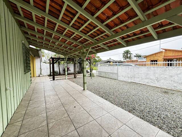 Casa para Venda em Balneário Barra do Sul - 3