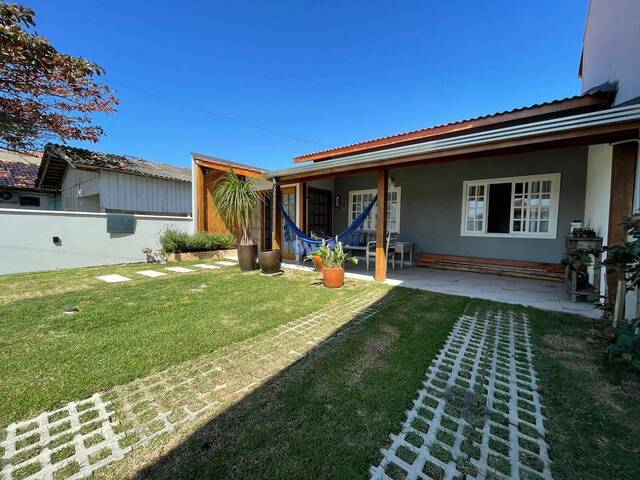 Casa para Venda em Balneário Barra do Sul - 3