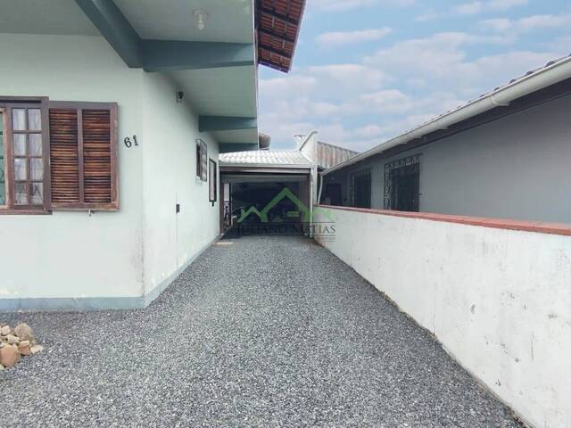 Casa para Venda em Balneário Barra do Sul - 2