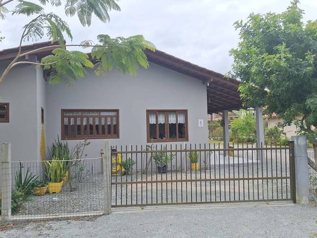 Casa para Venda em Balneário Barra do Sul - 2