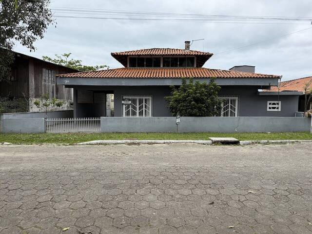 Casa para Venda em Balneário Barra do Sul - 2