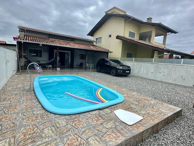 Venda em Salinas - Balneário Barra do Sul