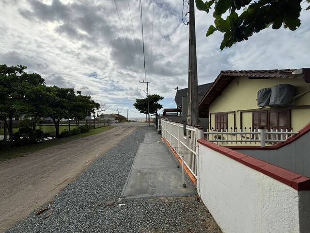 #3001 - Casa para Venda em Balneário Barra do Sul - SC - 1