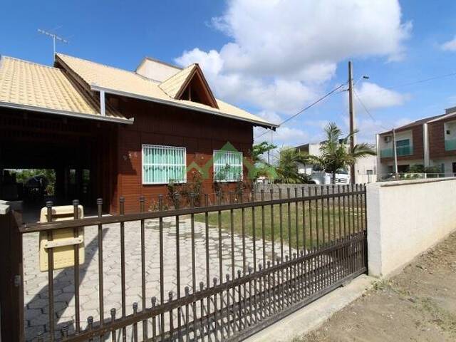 Sobrado para Venda em Balneário Barra do Sul - 1